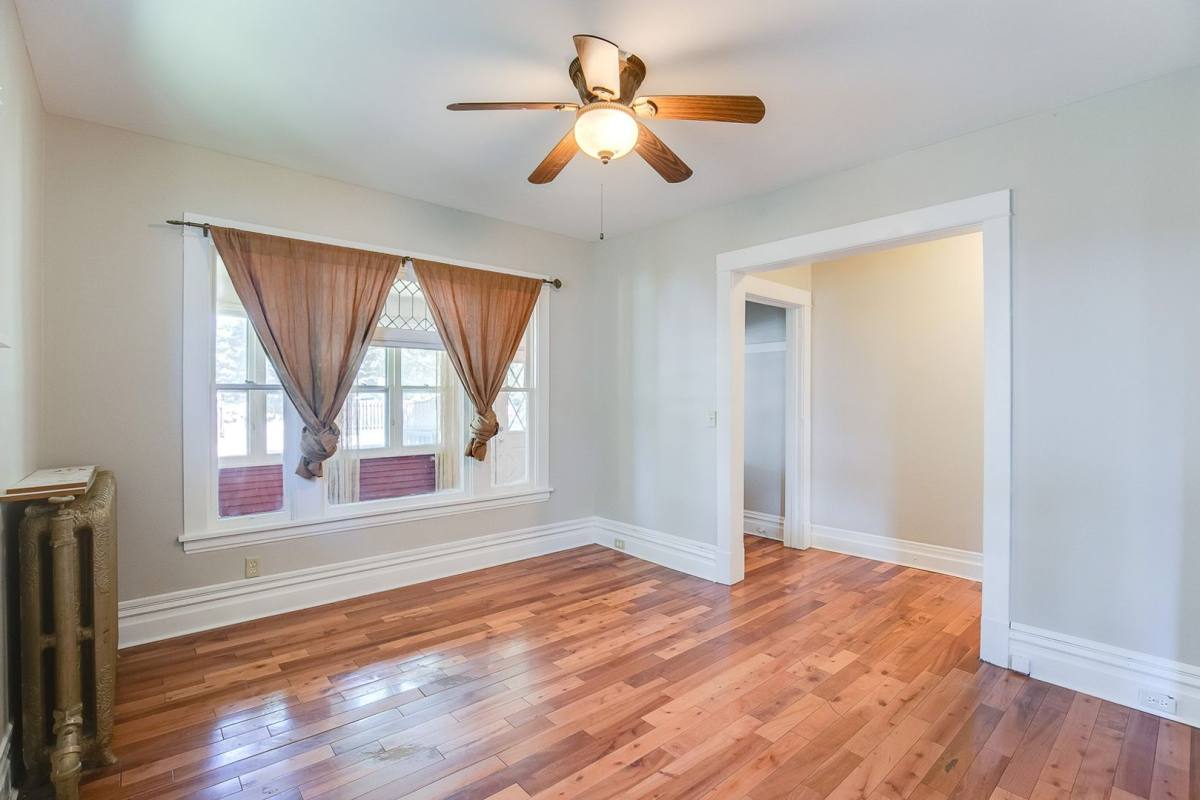 Apartment for rent at 1638-1640 Iglehart Ave, Saint Paul, MN 55104