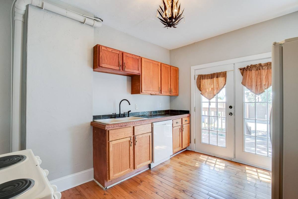 Apartment for rent at 1638-1640 Iglehart Ave, Saint Paul, MN 55104