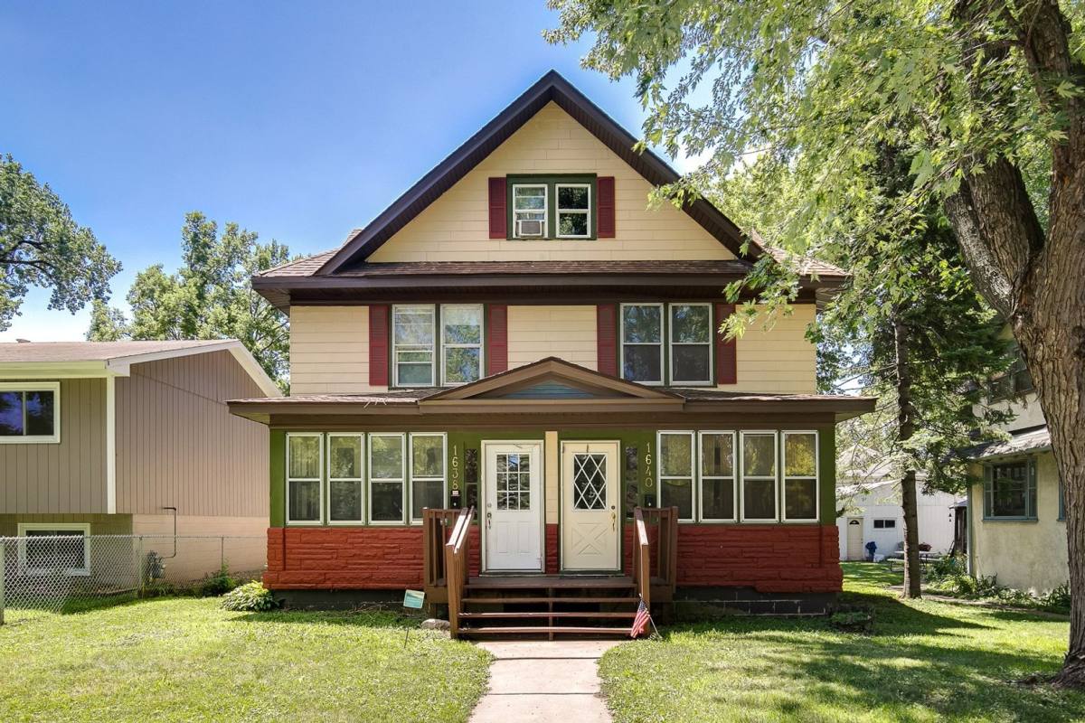 Apartment for rent at 1638-1640 Iglehart Ave, Saint Paul, MN 55104