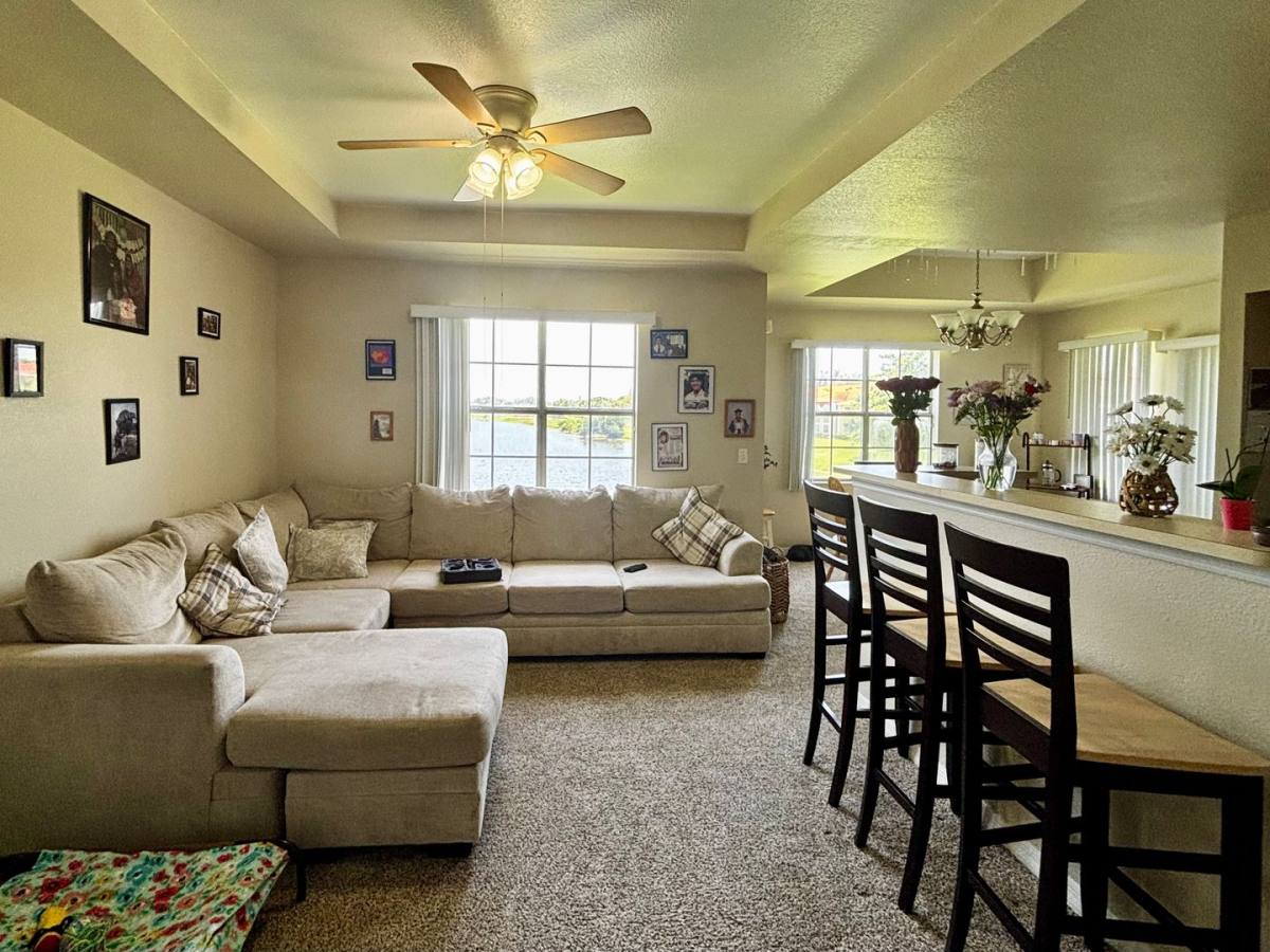 Condo for rent at 1020 Villagio Circle, Sarasota, FL 34237