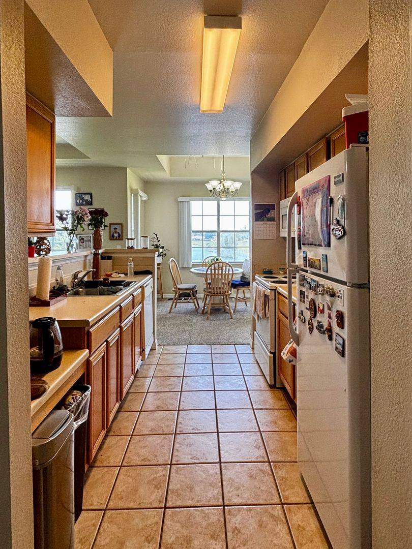 Condo for rent at 1020 Villagio Circle, Sarasota, FL 34237