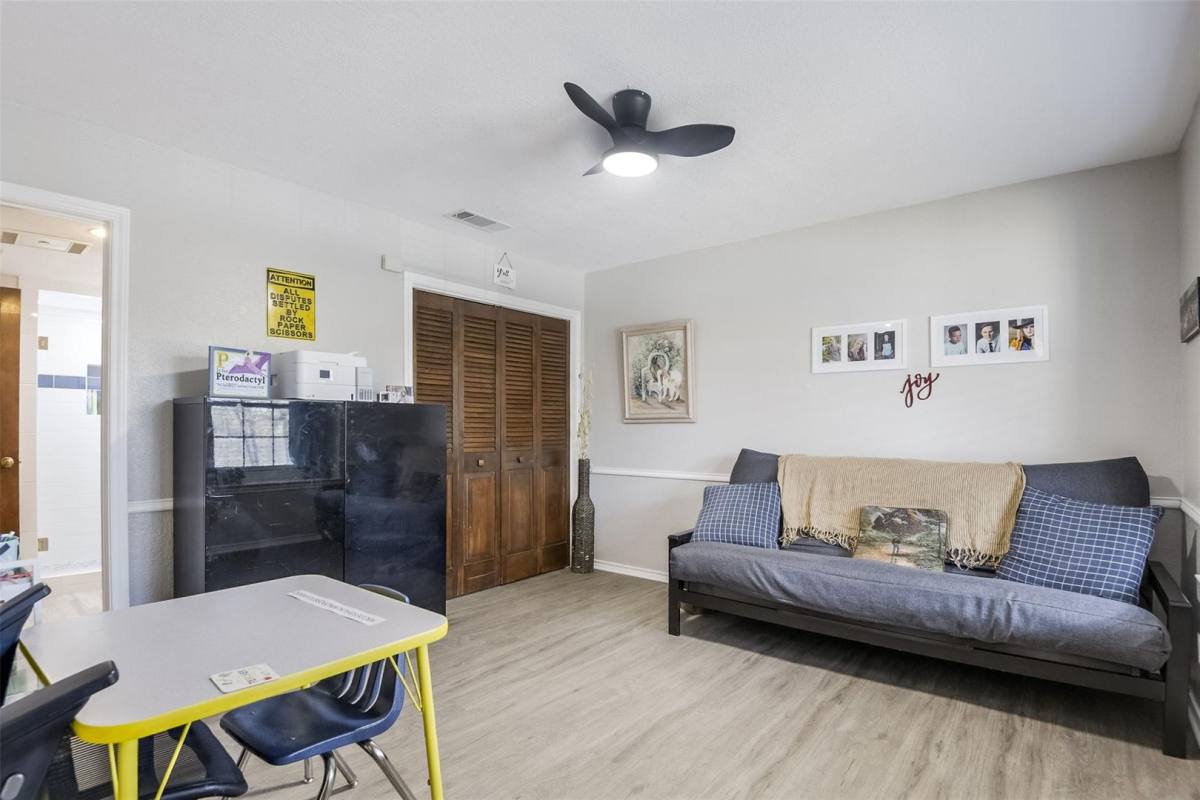 House for rent at 2205 Prestonwood Dr, Arlington, TX 76012