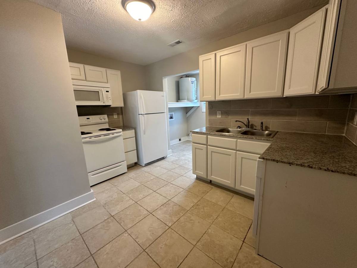 Apartment for rent at 1913-D Fort Bragg Rd, Fayetteville, NC 28303