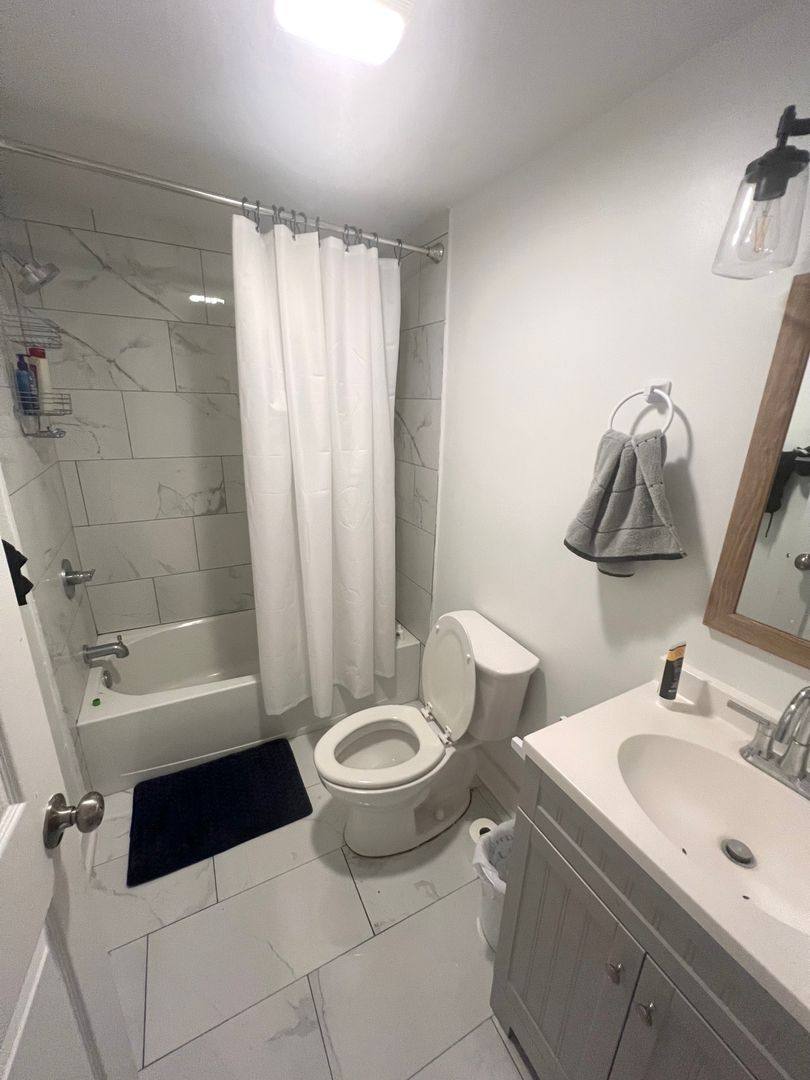 Townhouse for rent at 1136 - 1138 Adams St Left, New Orleans, LA 70118