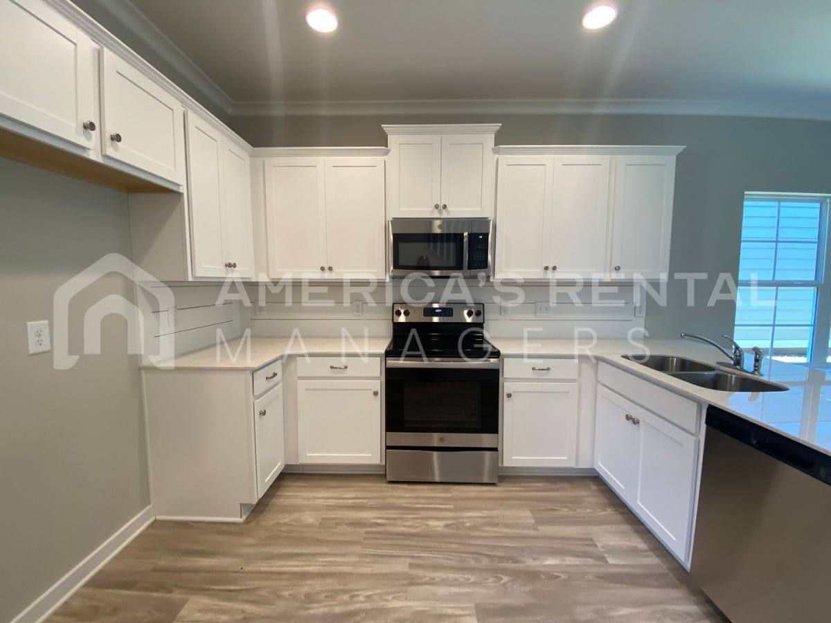 House for rent at 188 Creek Run Way, Calera, AL 35040