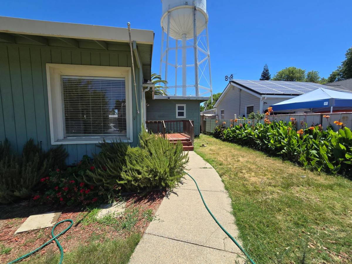 House for rent at 2812 Saint Bonaventure Dr, Merced, CA 95348
