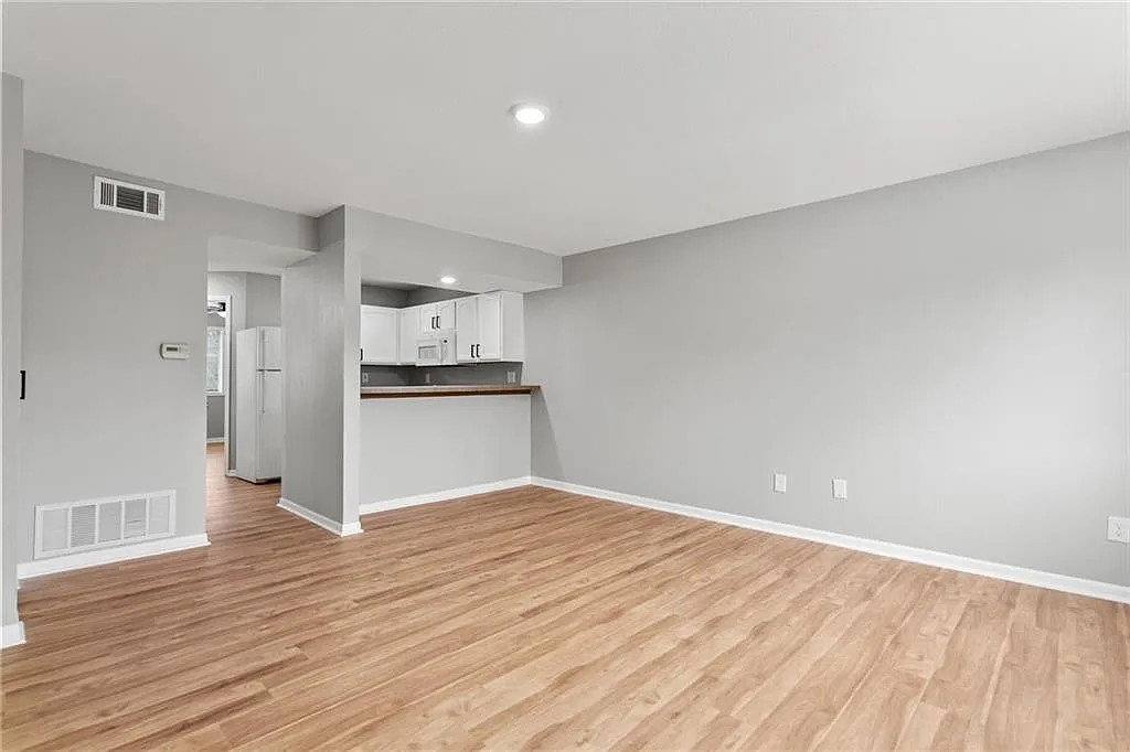 Apartment for rent at 1505 W 25th Court #B8, Lawrence, KS 66046