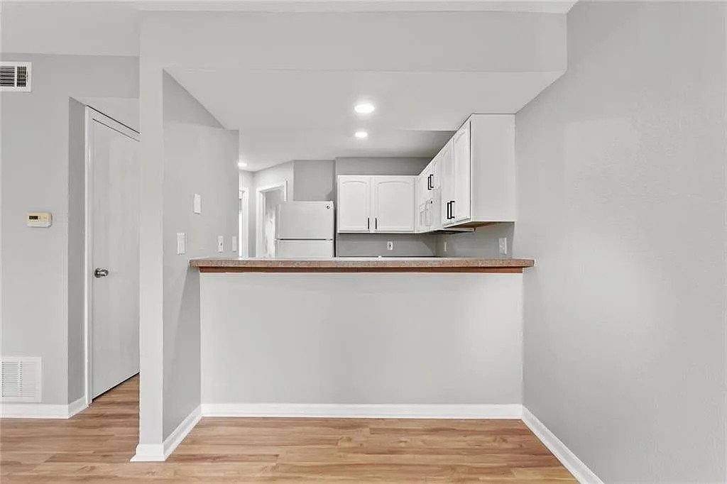 Apartment for rent at 1505 W 25th Court #B8, Lawrence, KS 66046