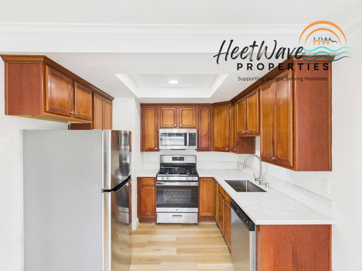 Apartment for rent at 957 E Washington St, El Cajon, CA 92020