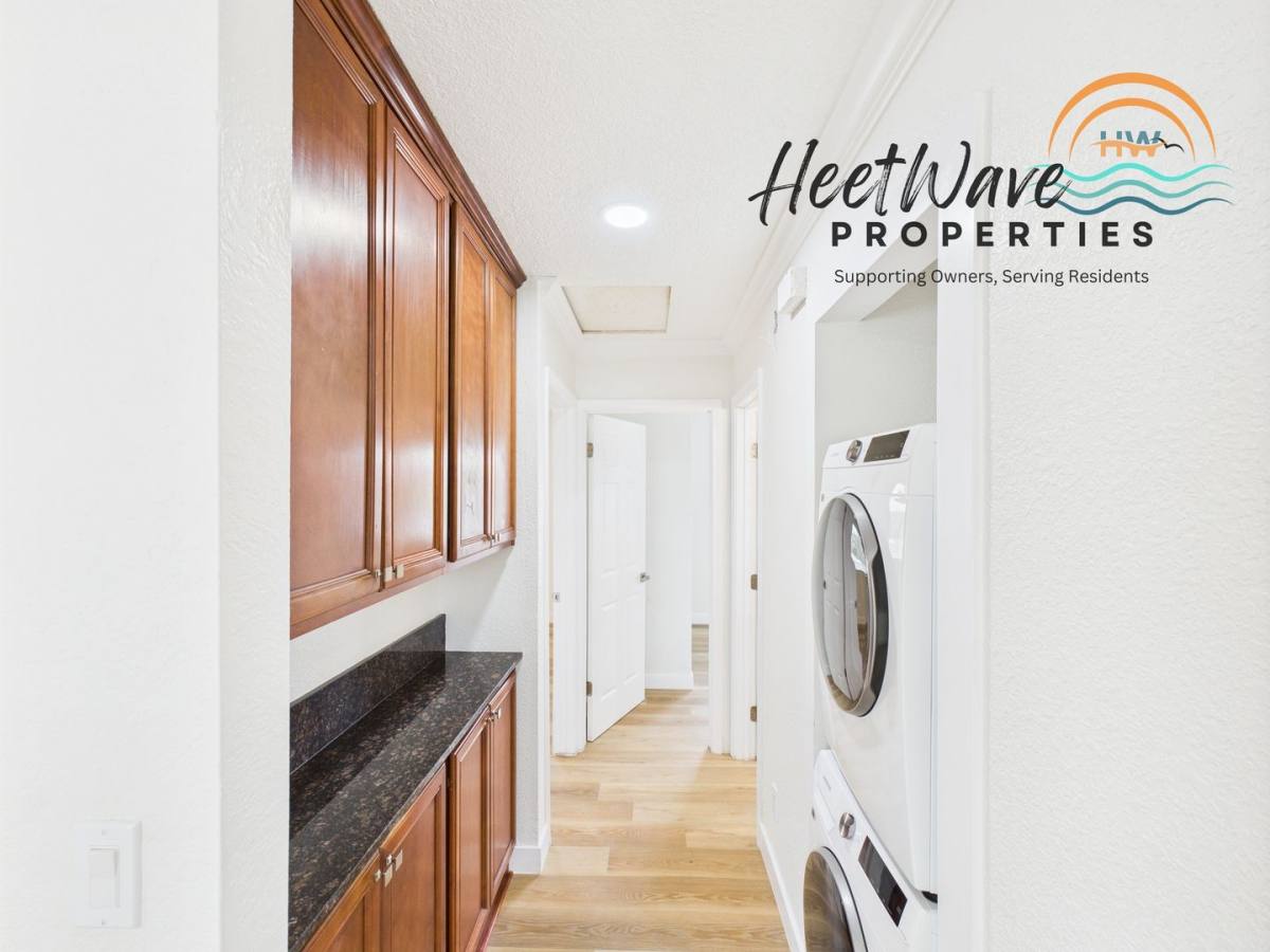 Apartment for rent at 957 E Washington St, El Cajon, CA 92020