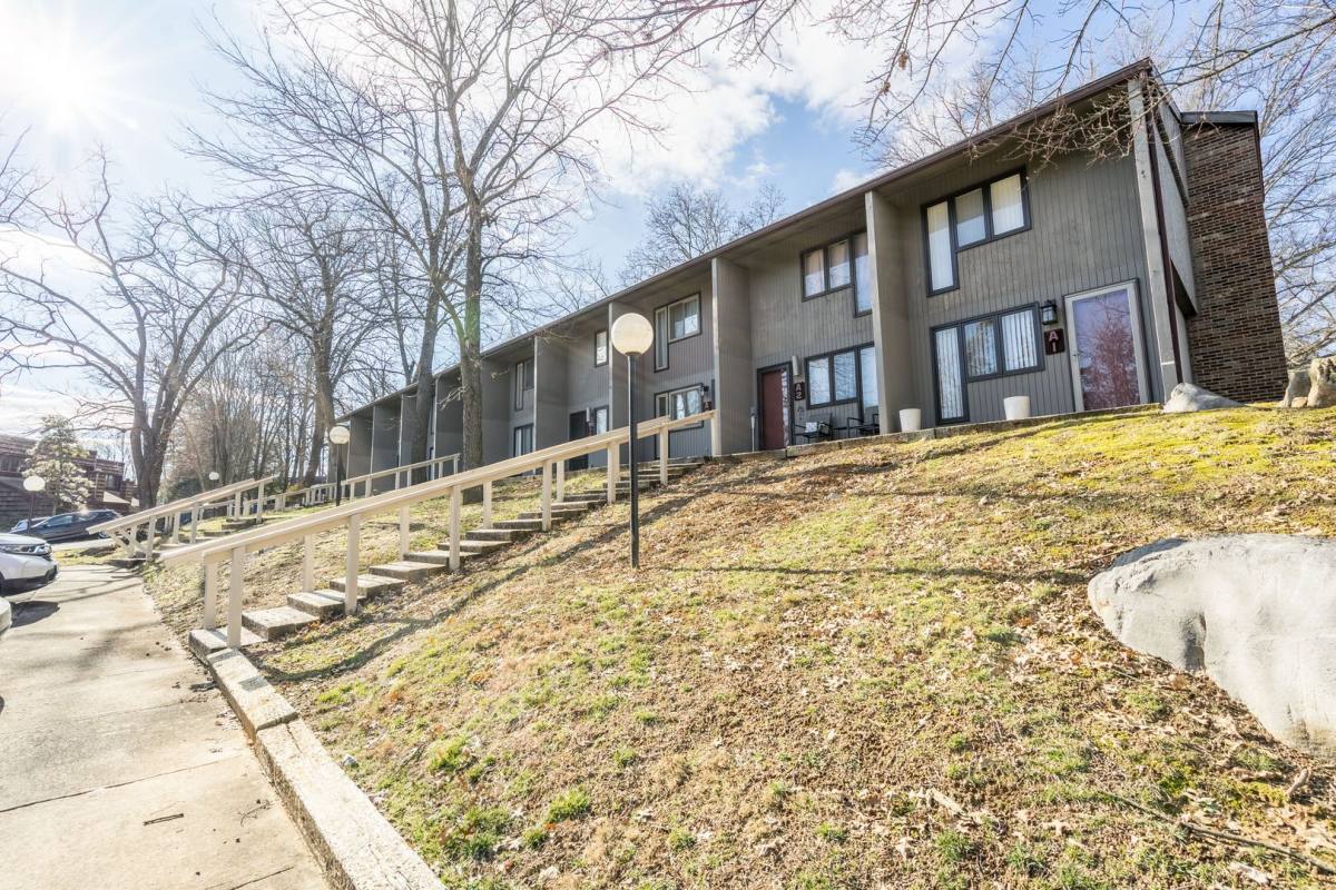 Apartment for rent at 115 Beechnut, Johnson City, TN 37601