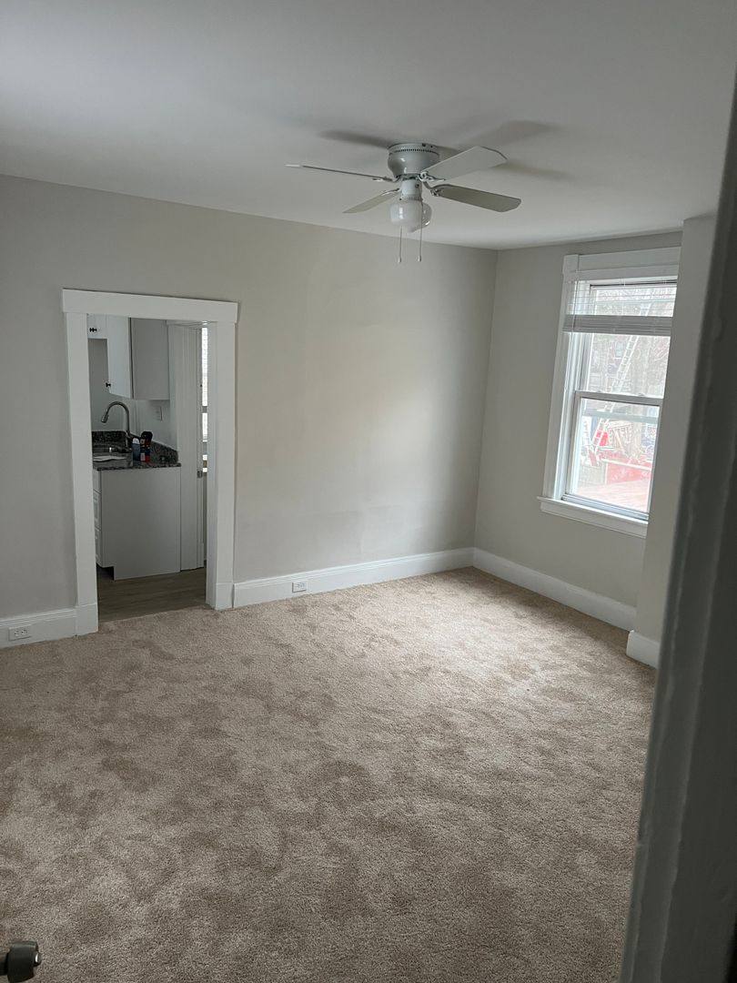Apartment for rent at 1911 Elm Ave, Cincinnati, OH 45212