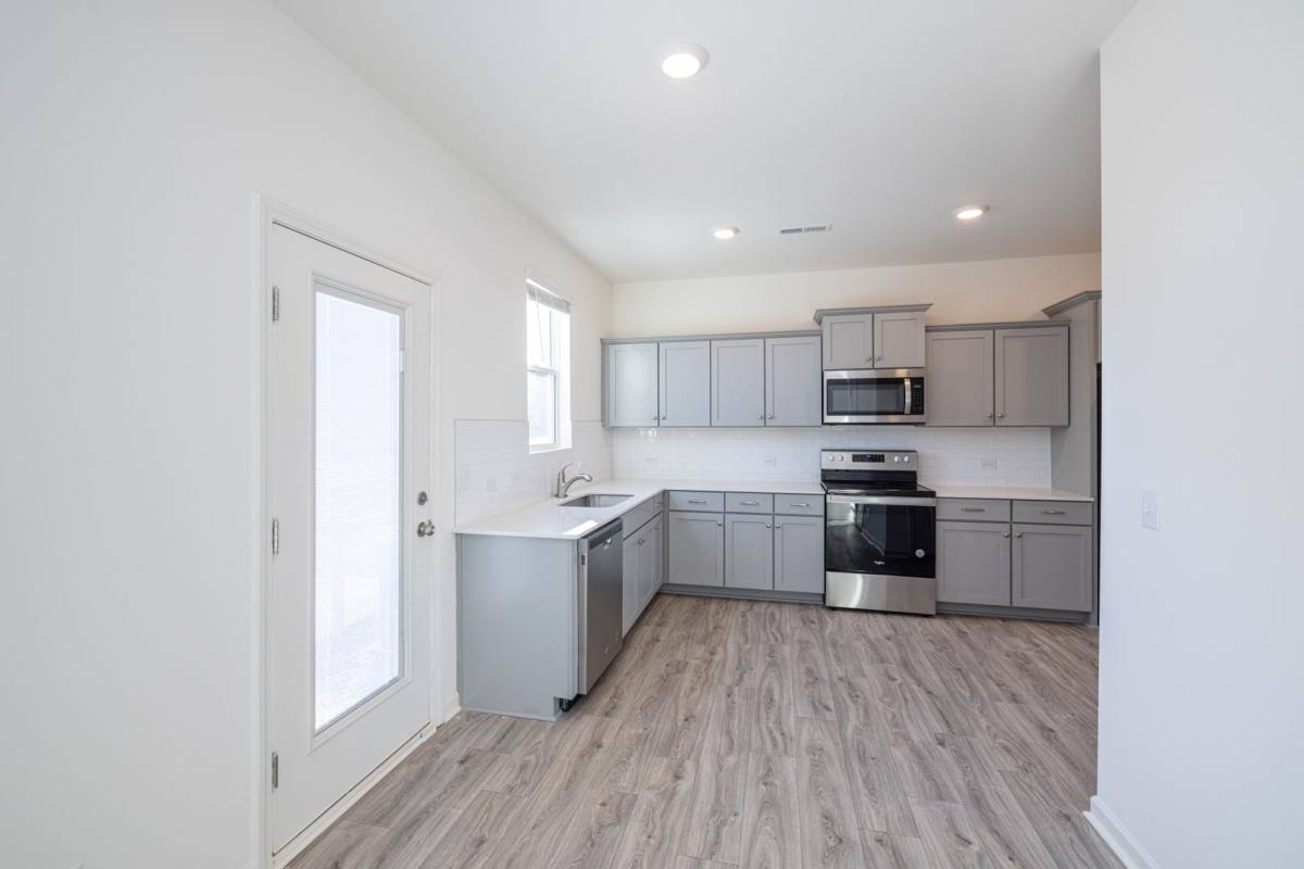 Townhouse for rent at 120 S Dorsett St, Oakboro, NC 28129