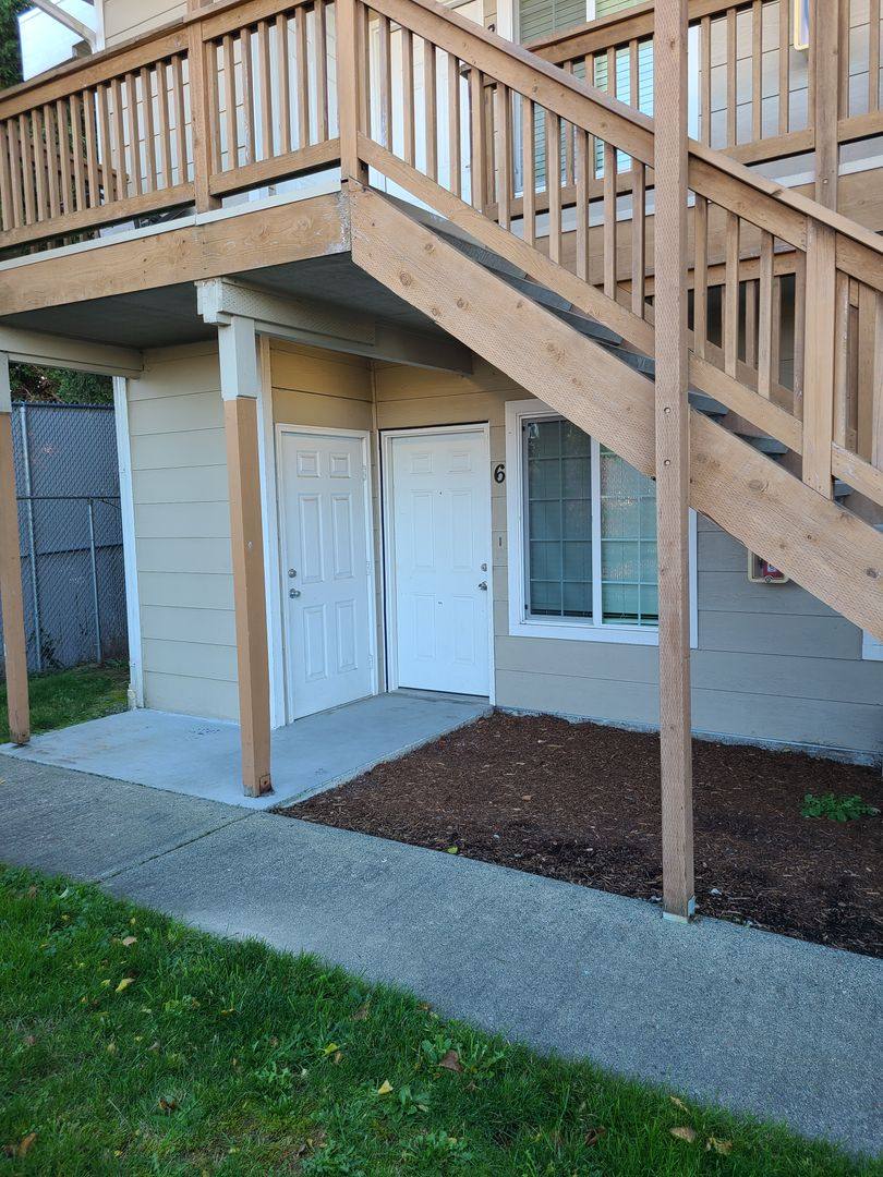 Apartment for rent at 8225 11th Dr W, Everett, WA 98204