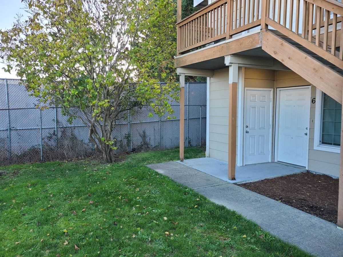 Apartment for rent at 8225 11th Dr W, Everett, WA 98204