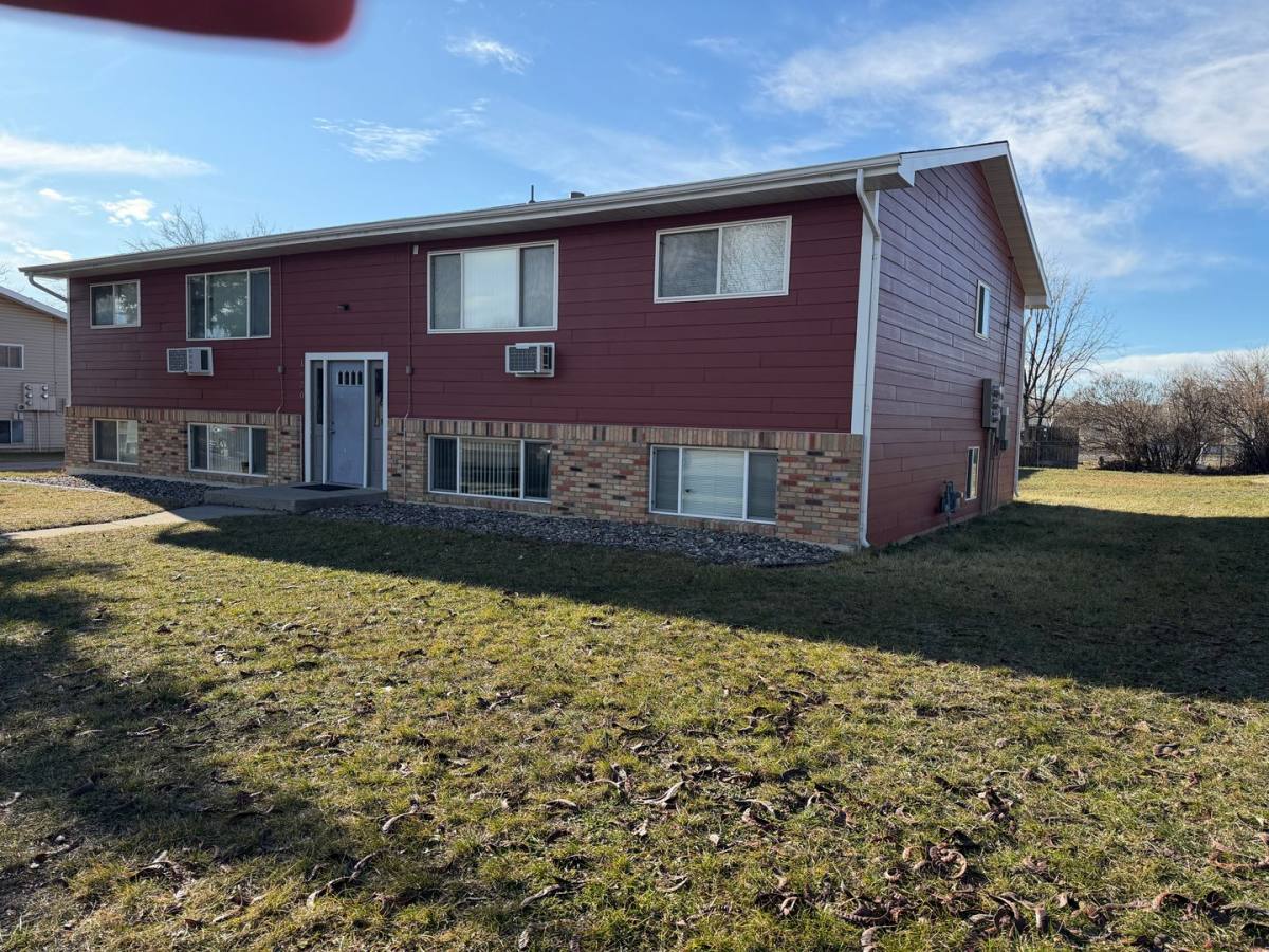 Apartment for rent at 1620 Kelby Dr, Billings, MT 59105