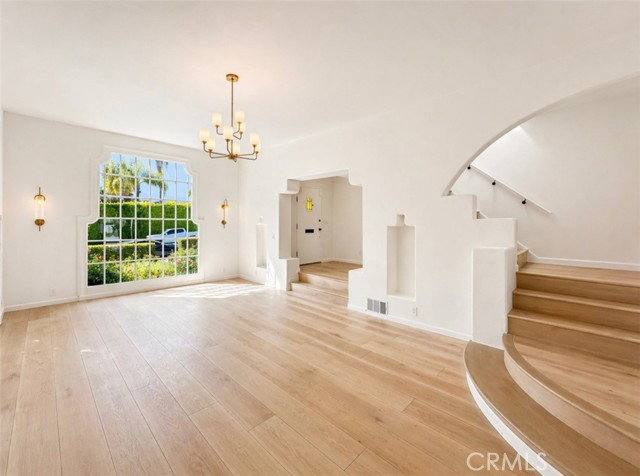 House for rent at 710 Adelaide Place, Santa Monica, CA 90402