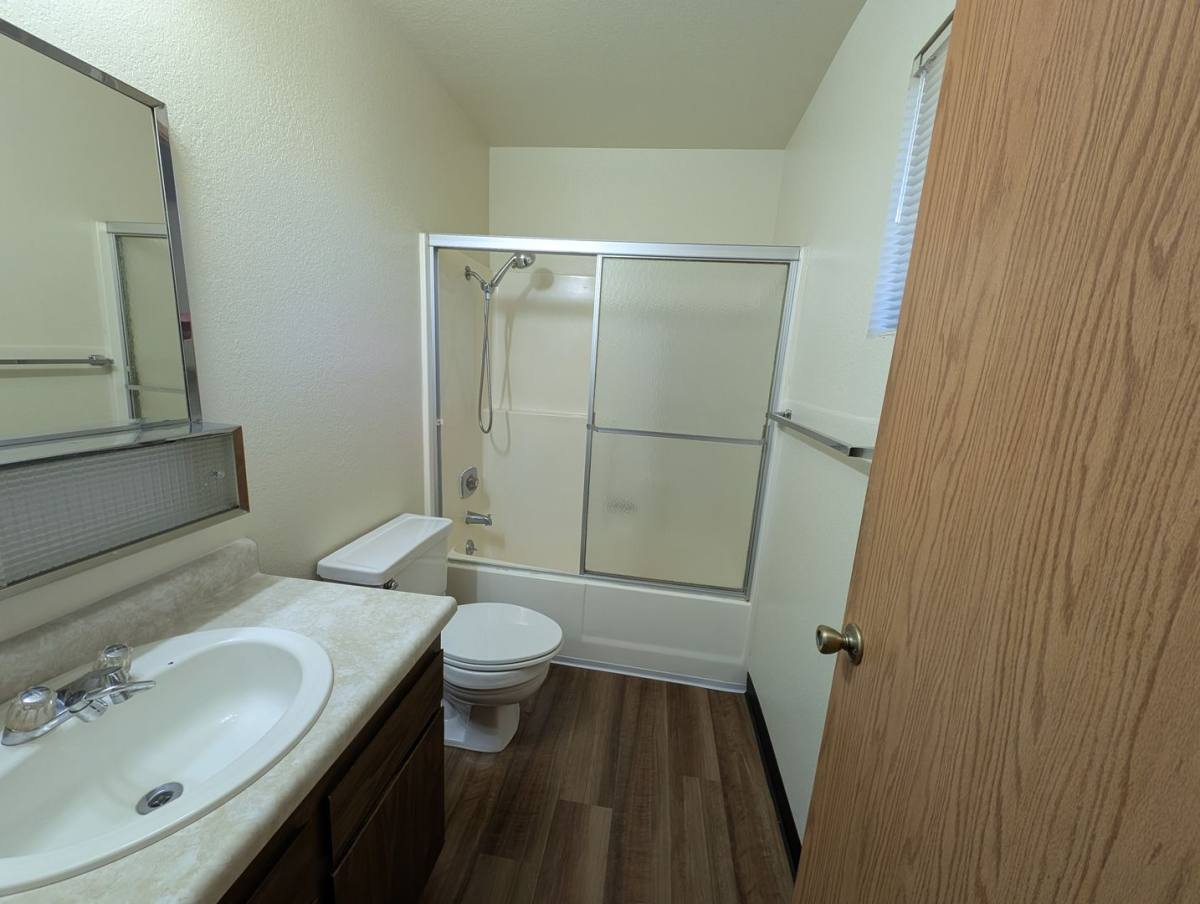Apartment for rent at 2909 2925 Reservoir Lane, Redding, CA 96002