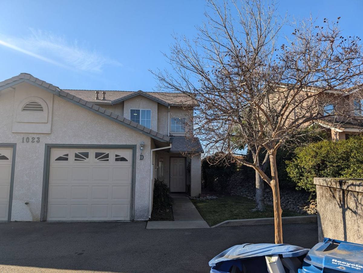Apartment for rent at 1023 Burton Dr, Redding, CA 96003