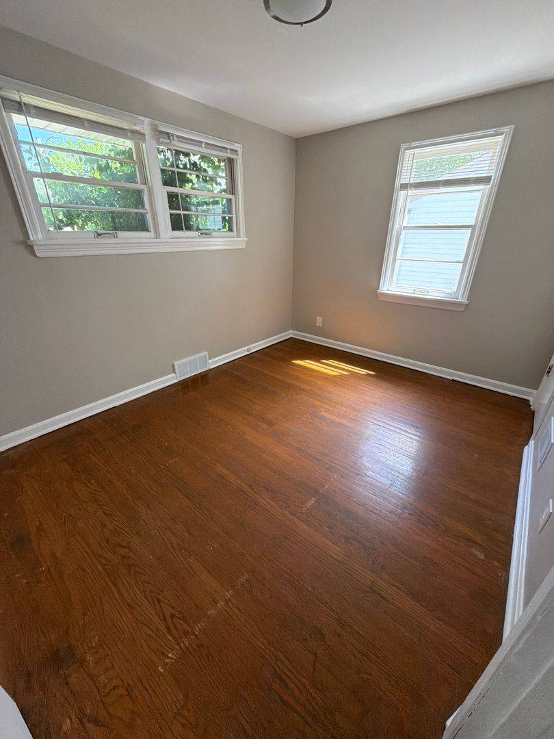 House for rent at 1831 Engelholm Ave, Saint Louis, MO 63133
