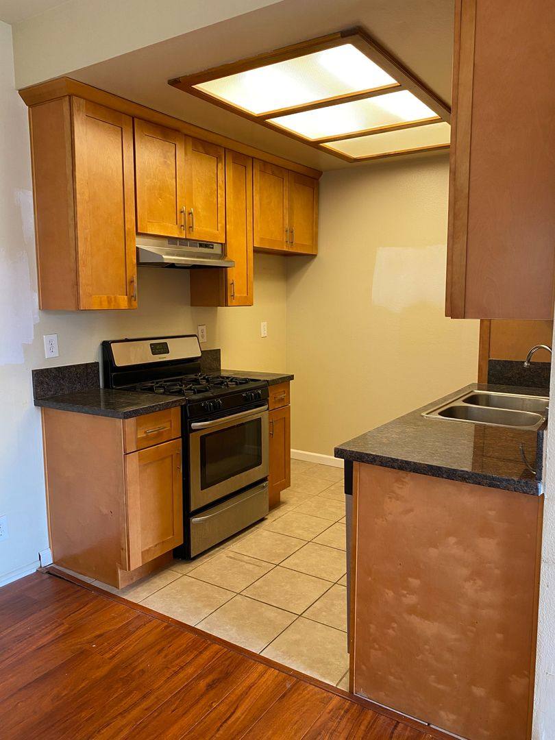 Apartment for rent at 1441 N Edison Blvd, Burbank, CA 91505
