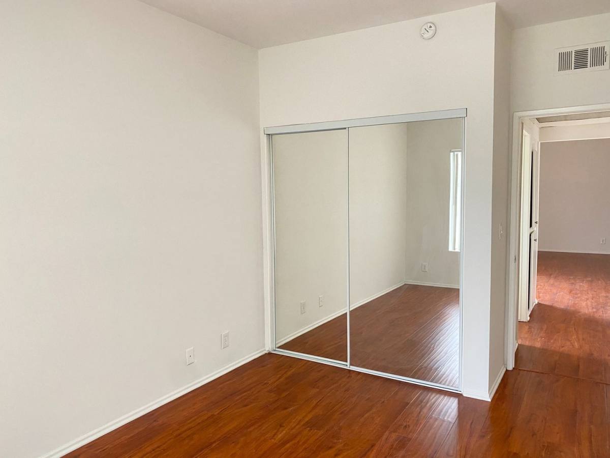 Apartment for rent at 1441 N Edison Blvd, Burbank, CA 91505