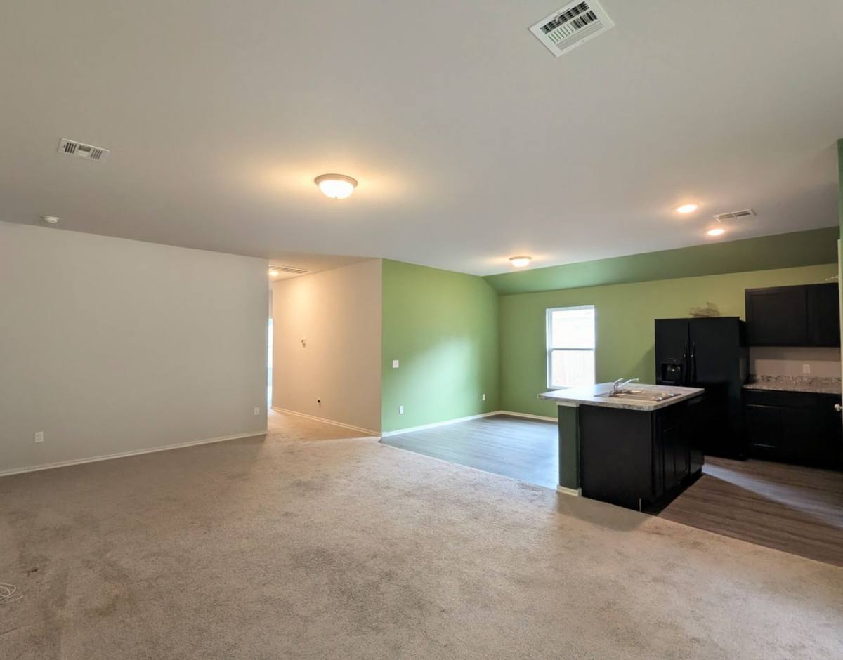 House for rent at 834 Highgarden Circle, Noble, OK 73068