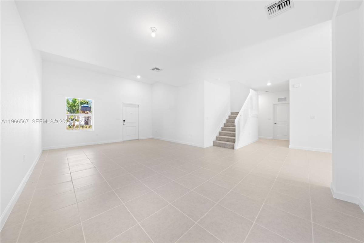 House for rent at 2442 SE 30th St, Homestead, FL 33035