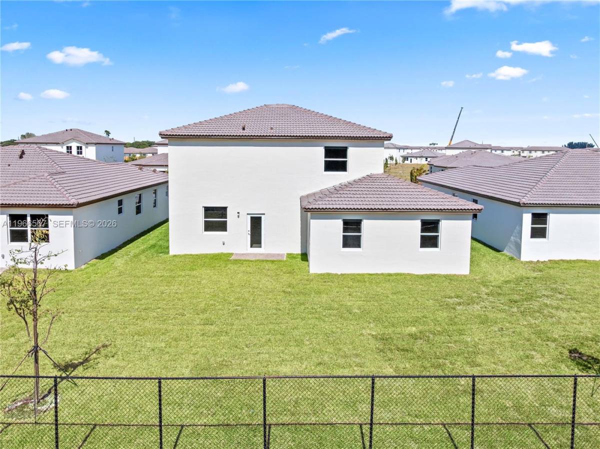 House for rent at 2442 SE 30th St, Homestead, FL 33035