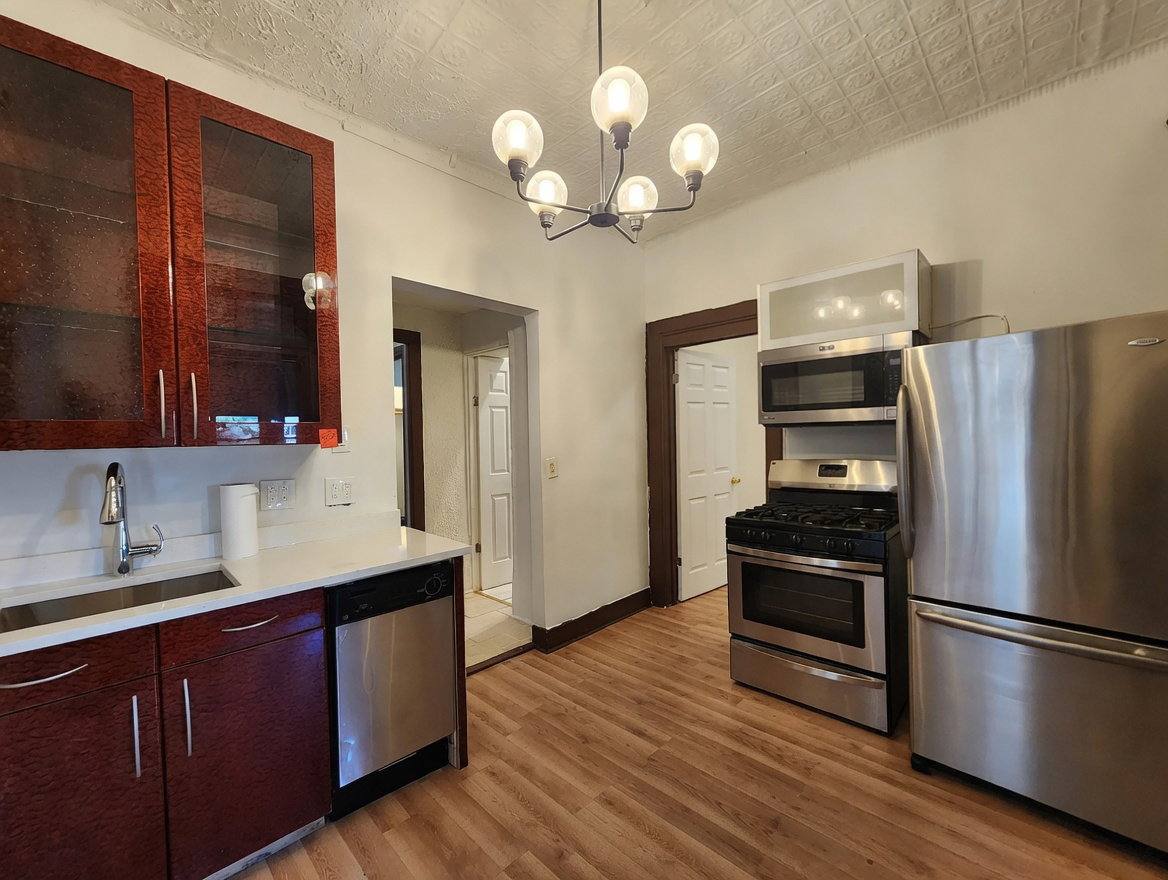 Apartment for rent at 1619 S Loomis St #1F, Chicago, IL 60608
