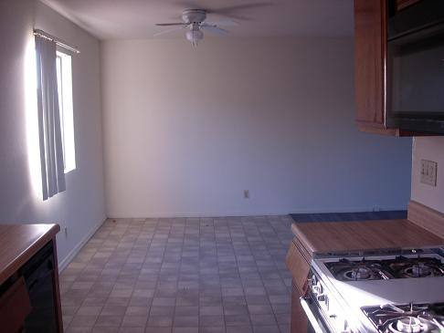 Apartment for rent at 13935 Kornblum Ave, Hawthorne, CA 90250