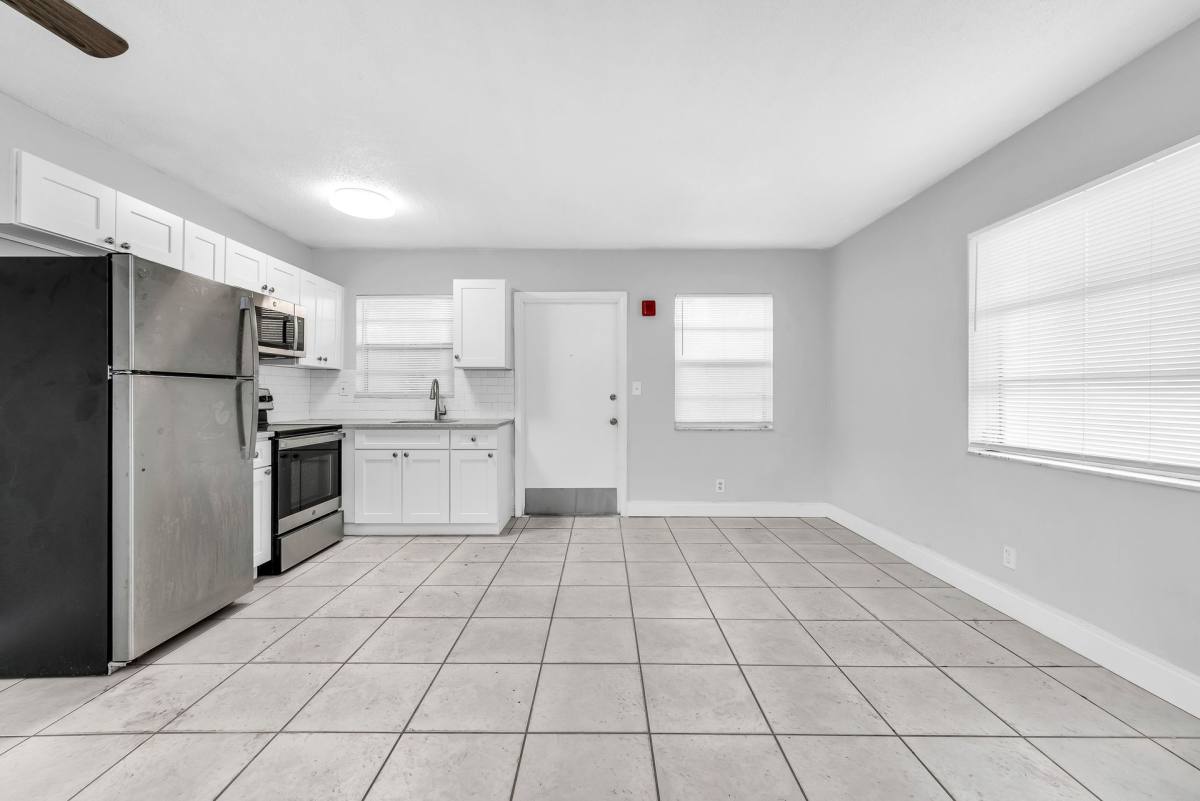 Apartment for rent at 2022 Adams St, Hollywood, FL 33020