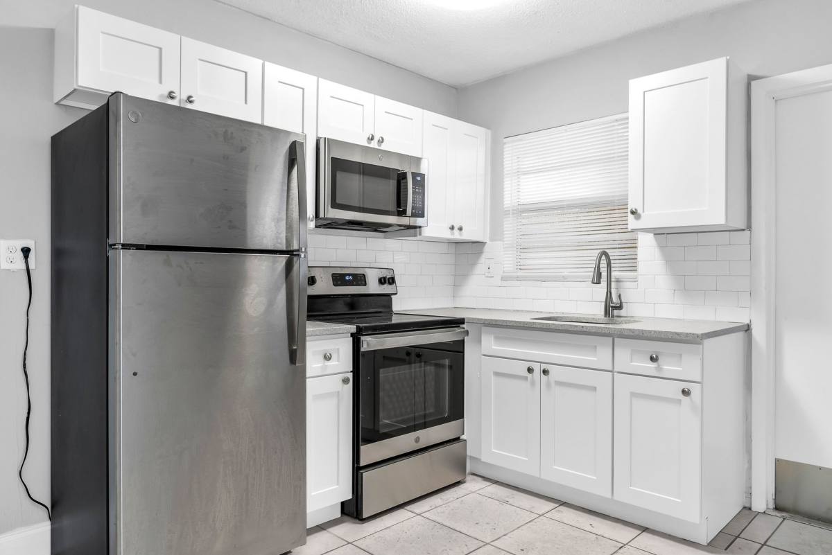 Apartment for rent at 2022 Adams St, Hollywood, FL 33020