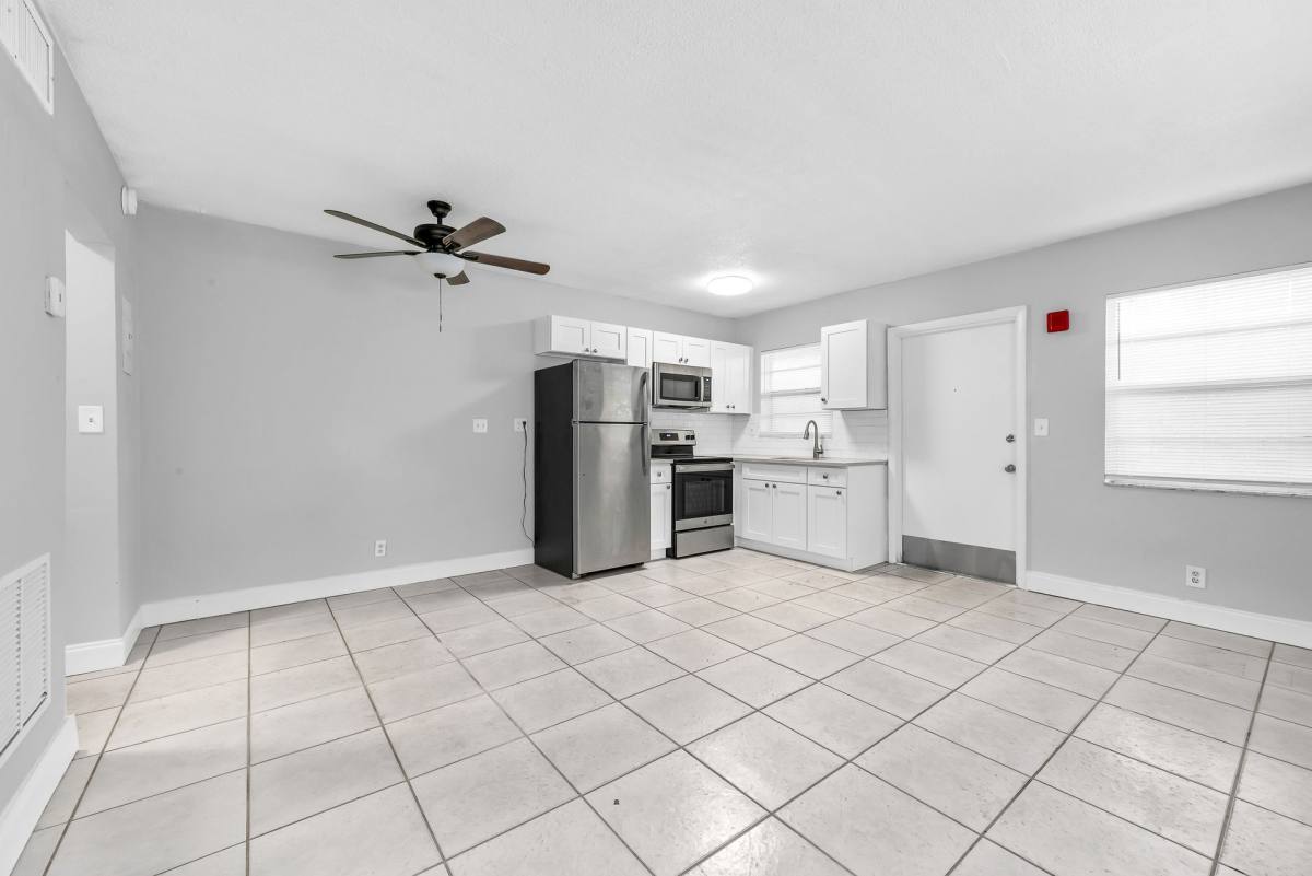 Apartment for rent at 2022 Adams St, Hollywood, FL 33020