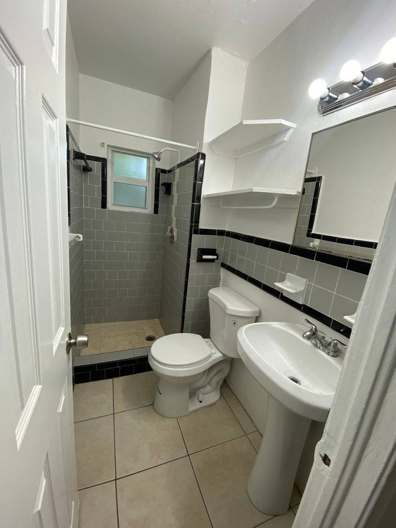 House for rent at 1448 NW 4th St, Fort Lauderdale, FL 33311