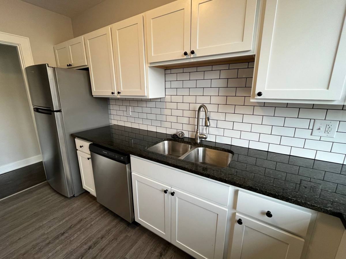 Apartment for rent at 465 E Hudson St, Columbus, OH 43202