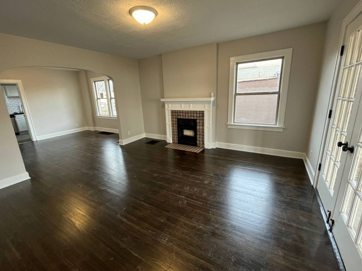 Apartment for rent at 465 E Hudson St, Columbus, OH 43202