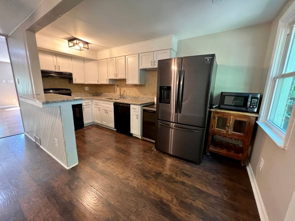 Townhouse for rent at 534 S 4th St, Darby, PA 19023