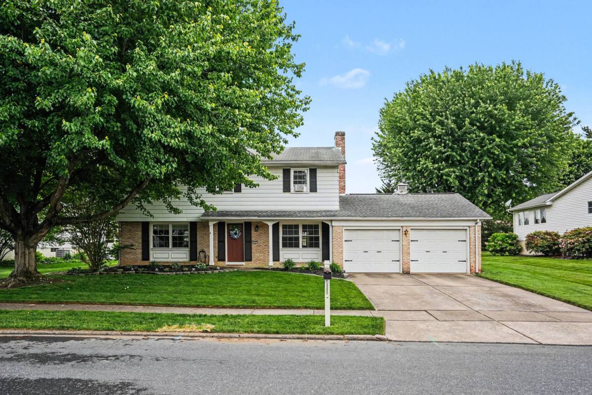 House for rent at 413 Pawnee Dr, Mechanicsburg, PA 17050