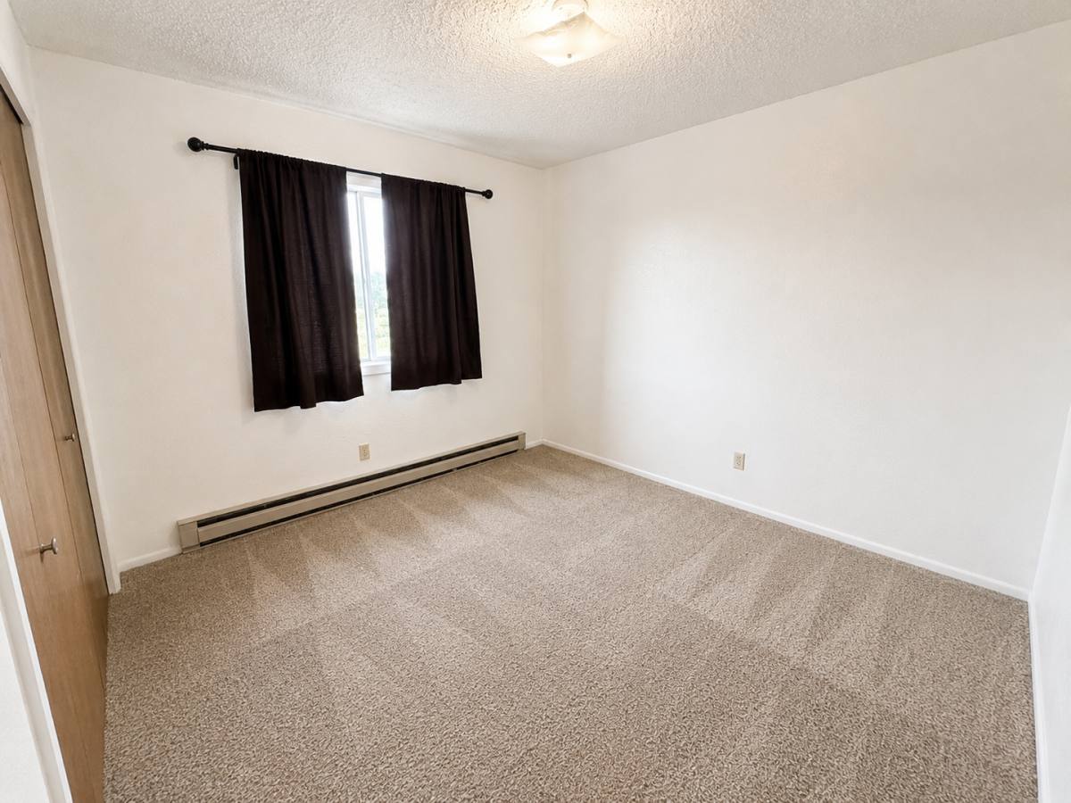 Apartment for rent at 1537 Westchester Square E, Billings, MT 59105