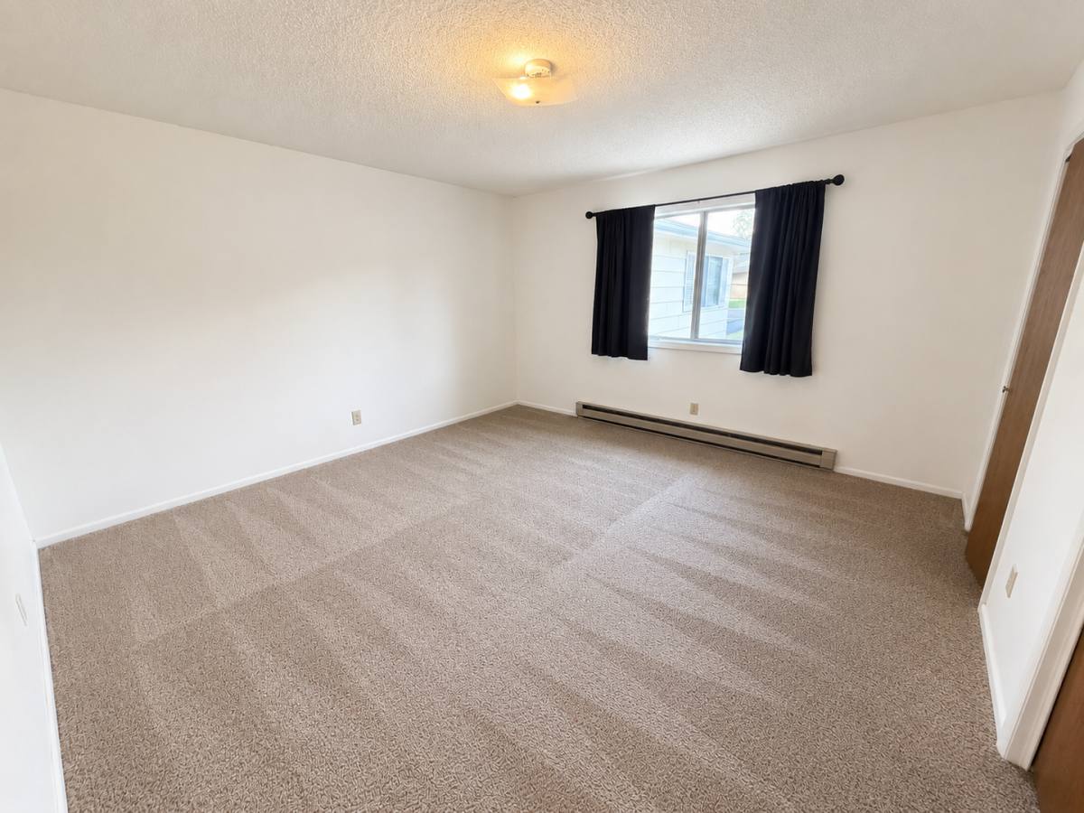 Apartment for rent at 1537 Westchester Square E, Billings, MT 59105