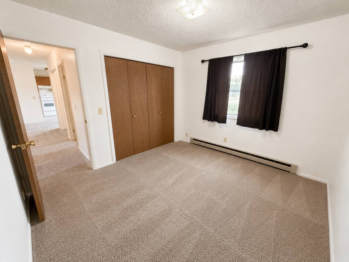 Apartment for rent at 1537 Westchester Square E, Billings, MT 59105