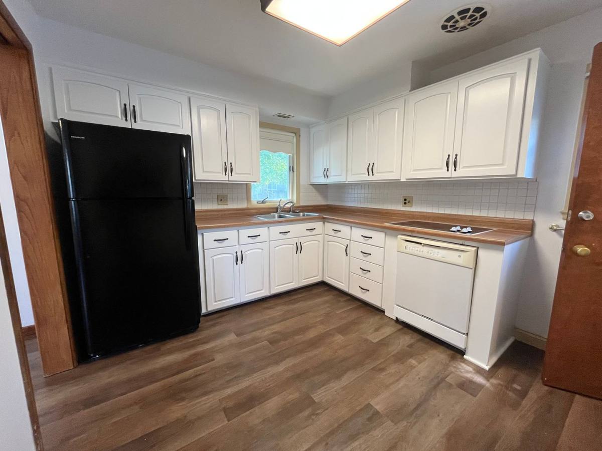 Apartment for rent at 1411 S Willow Ave, Sioux Falls, SD 57105
