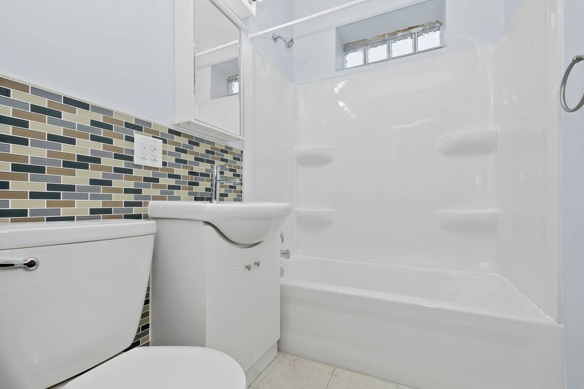 Apartment for rent at 2324 W 111th St, Chicago, IL 60643