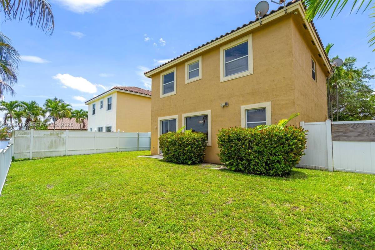 House for rent at 5149 SW 137th Ave, Hollywood, FL 33027