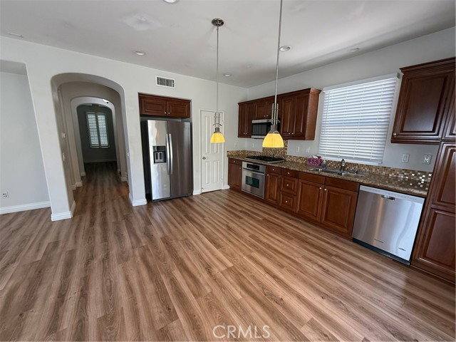 Townhouse for rent at 18 League, Irvine, CA 92602