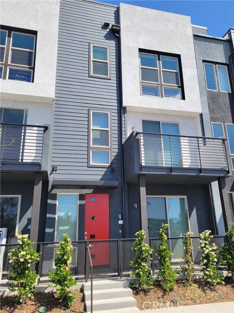 Townhouse for rent at 121 Placemark, Irvine, CA 92614