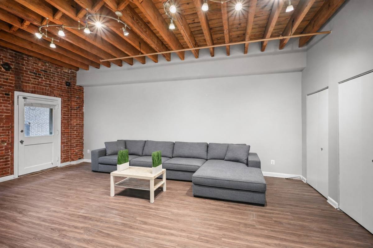 Apartment for rent at 225 Arch St #53, Philadelphia, PA 19106