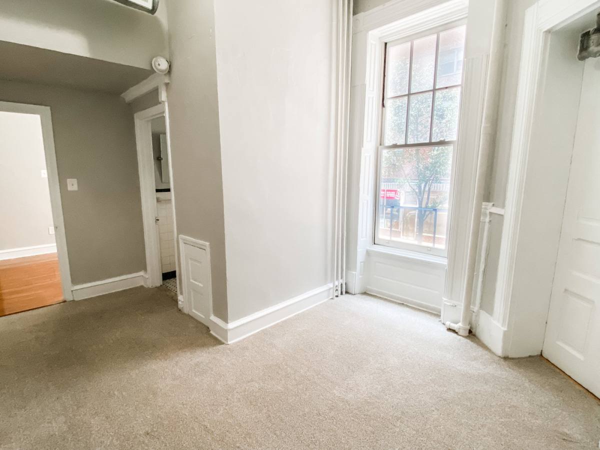 Apartment for rent at 125 S 21st St #2R, Philadelphia, PA 19103