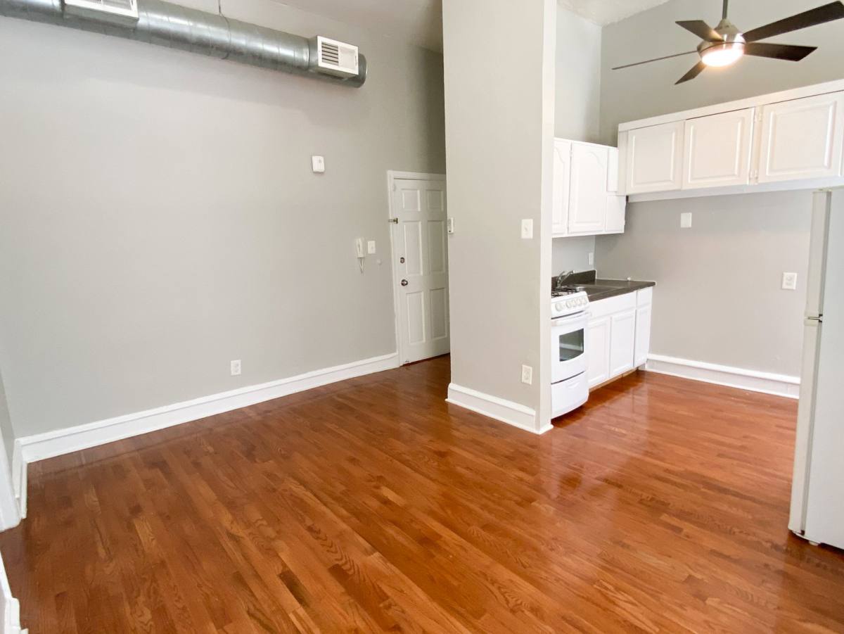 Apartment for rent at 125 S 21st St #2R, Philadelphia, PA 19103